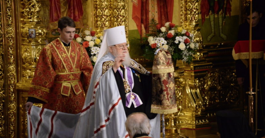 Преосвященнейший епископ Герман поздравил главу Кубанской митрополии с днем Небесного покровителя