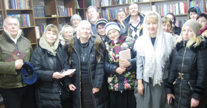 В библиотеке кафедрального собора г. Ейска прошла презентация поступивших книг
