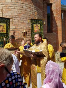 поселок Октябрьский, Ейская епархия, епископ Герман, протоиерей Роман Дейнега, протоиерей Максим Костылев