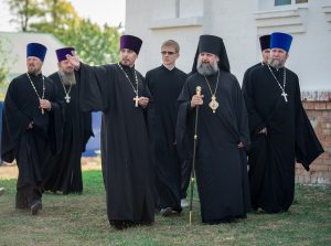 24 сентября, в воскресенье 16-ой недели по Пятидесятнице, Преосвященнейший епископ Ейский и Тимашевский Герман совершил Божественную литургия в храме Рождества Пресвятой Богородицы ст. Челбасской Каневского района.