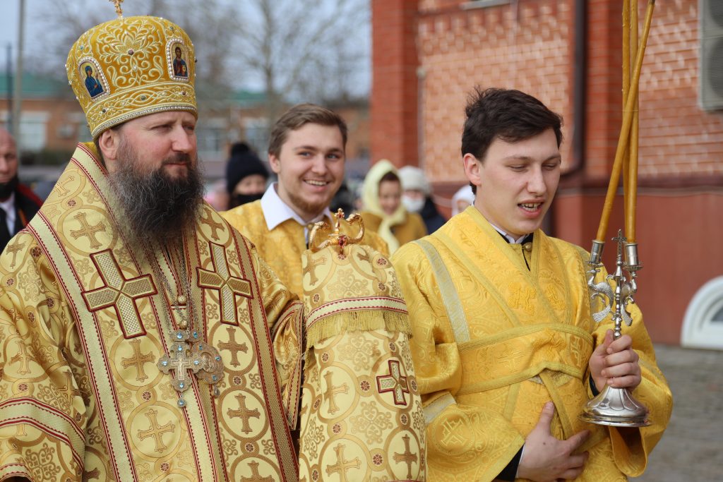 Храм трех святителей Могилев настоятель