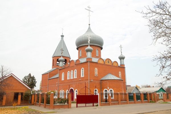 г. Приморско-Ахтарск храм Воскресения Словущего