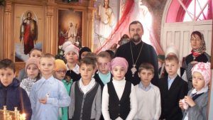 Учащиеся 4-х классов посетили храм Воскресения Словущего города Приморско-Ахтарска