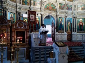 В Покровском храме станицы Каневской отслужили первую в 2017 году миссионерскую Божественную литургию