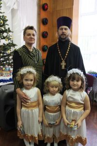 Дошколята Ленинградского района отпраздновали Рождество Христово