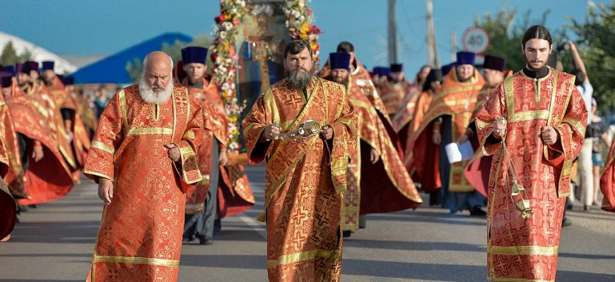 Преосвященнейший епископ Ейский и Тимашевский Герман возглавил общеепархиальный крестный ход