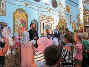 Экскурсию по храмам города Ейска совершила детская православная площадка «Купель»